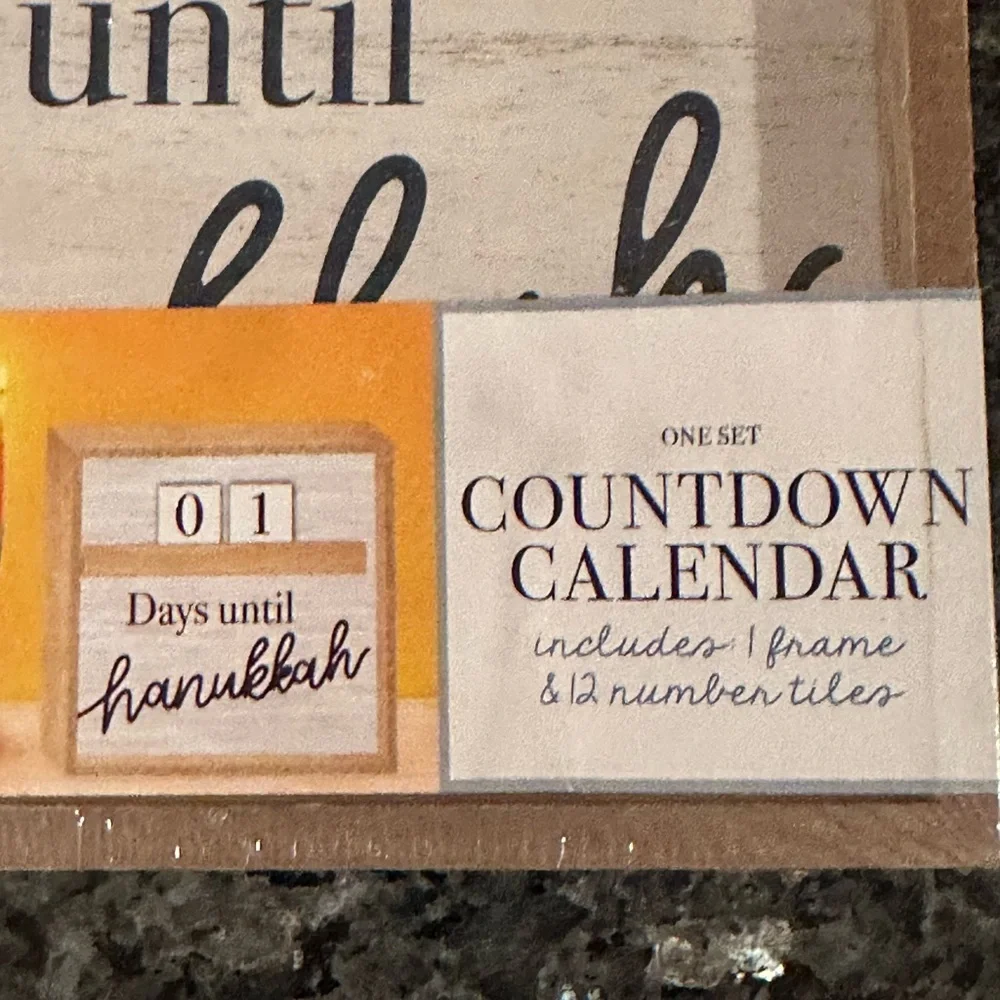 🌸 $3 when bundled - Hanukkah Countdown Calendar NWT